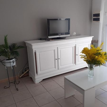 Villa Studio Les olivades à Arles Extérieur photo
